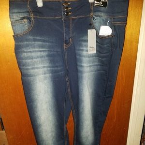 Ultra skinny jeans